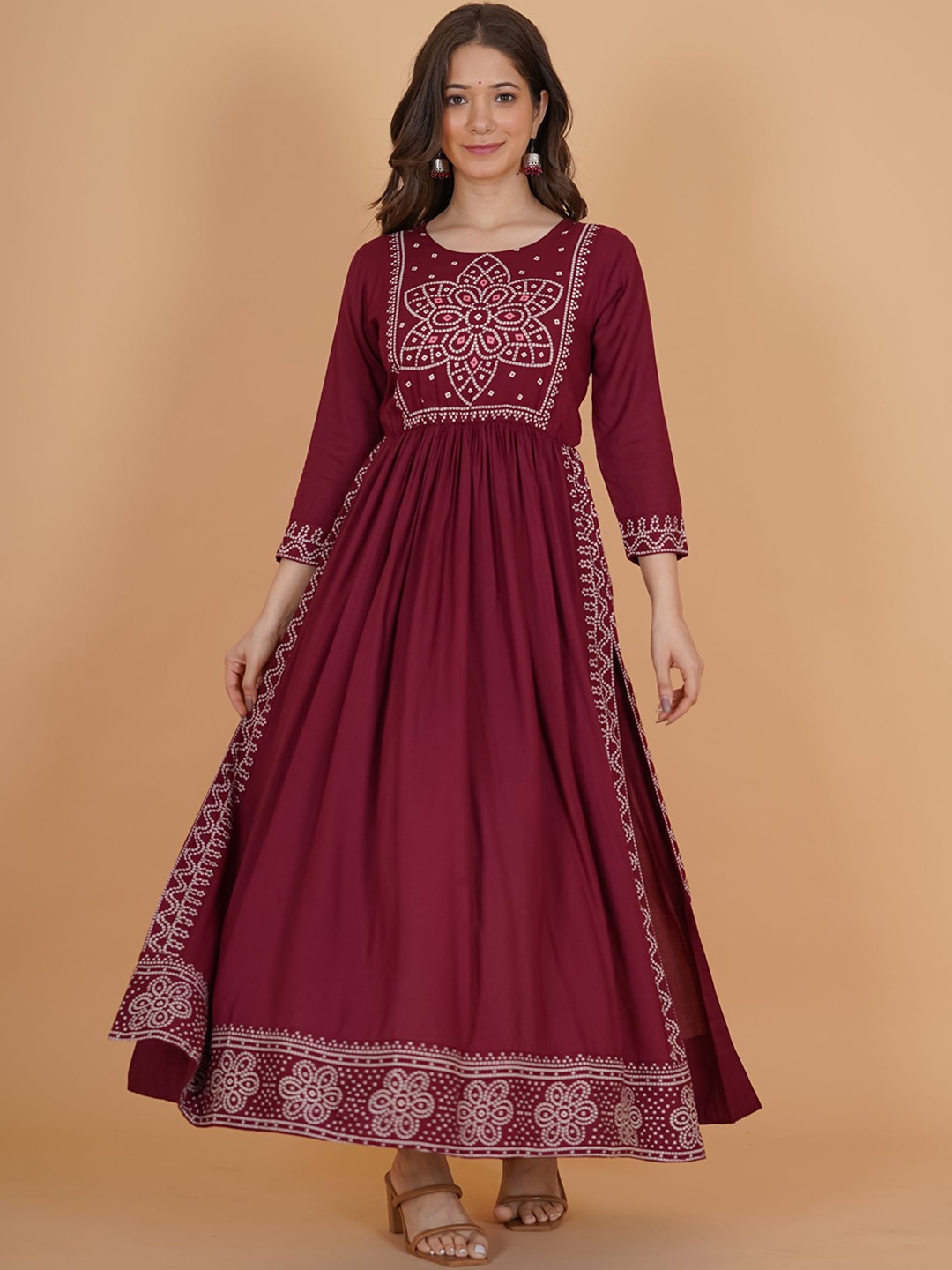 

PURSHOTTAM WALA Women Maroon Ethnic Motifs Printed Floral Rayon Anarkali Kurta