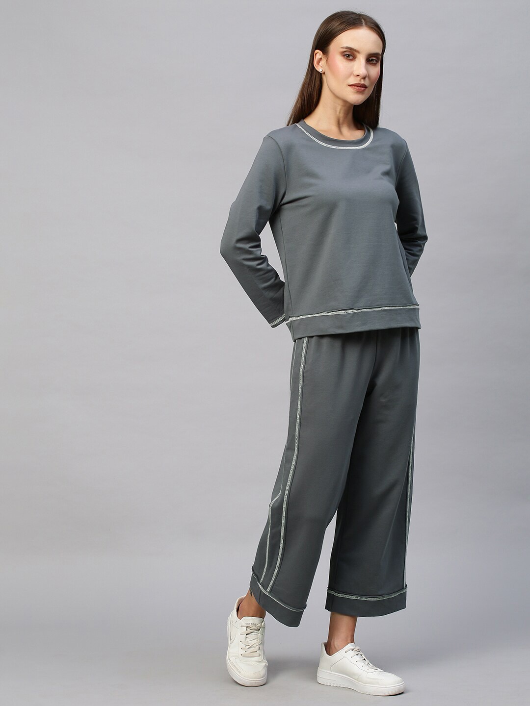 

Chemistry Women Grey & White Piping Highlight Jogger Set
