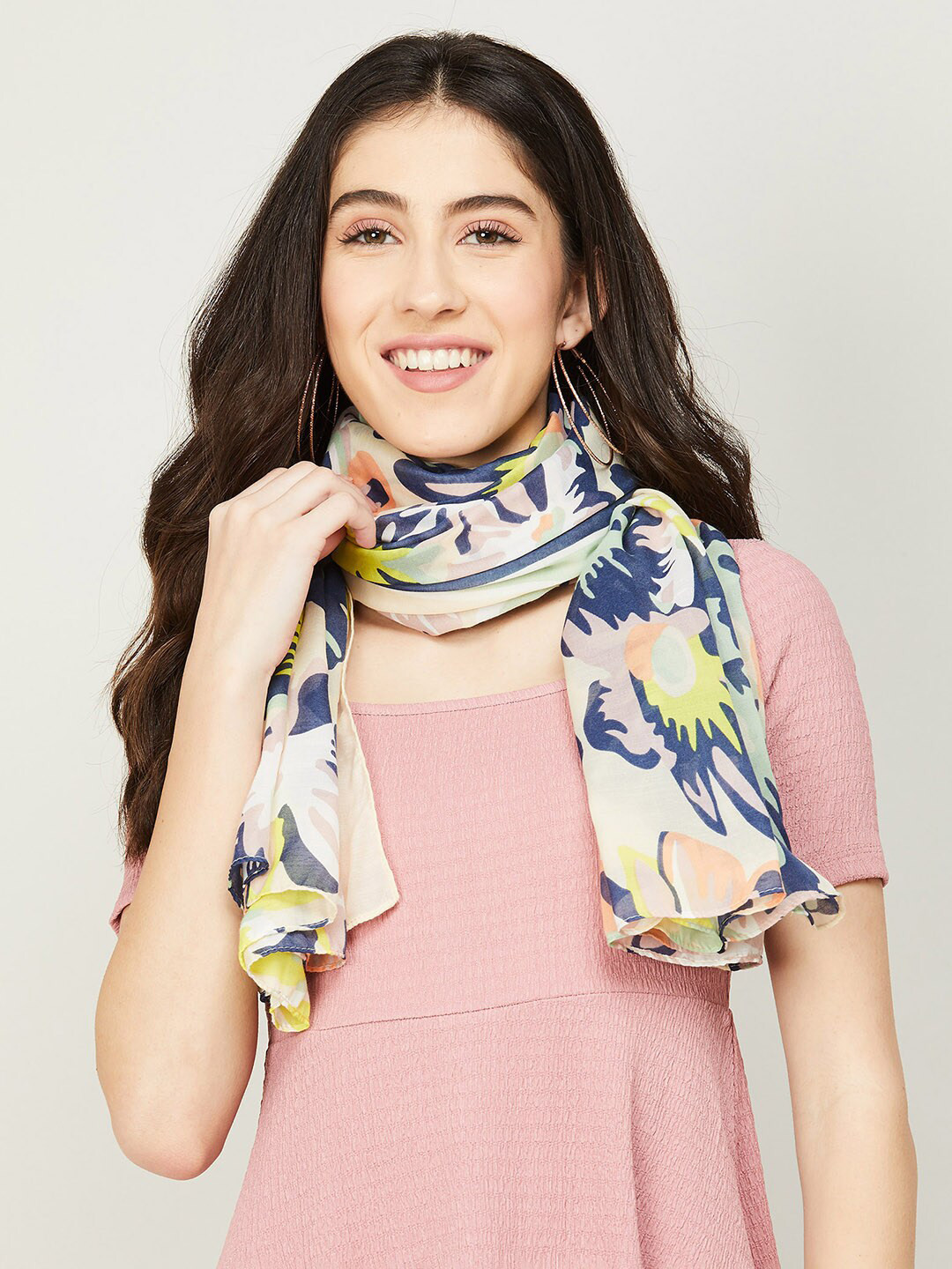 

Ginger by Lifestyle Women Pink & Blue Floral Printed Cotton Stole
