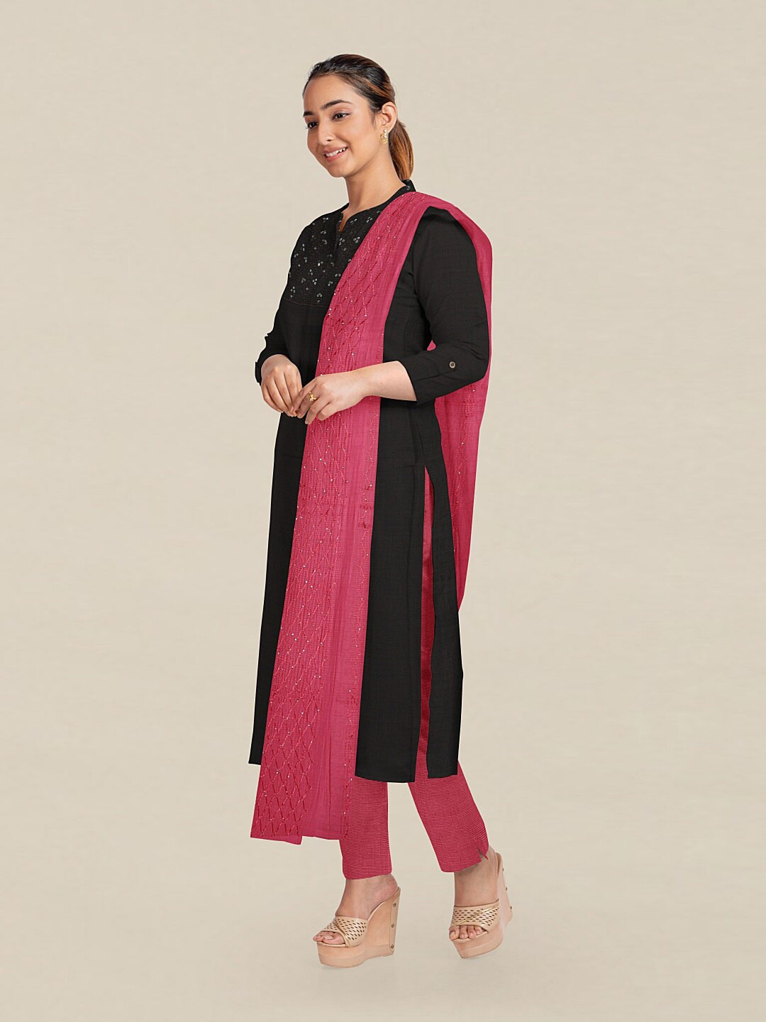 

Pothys Black & Pink Printed Unstitched Dress Material