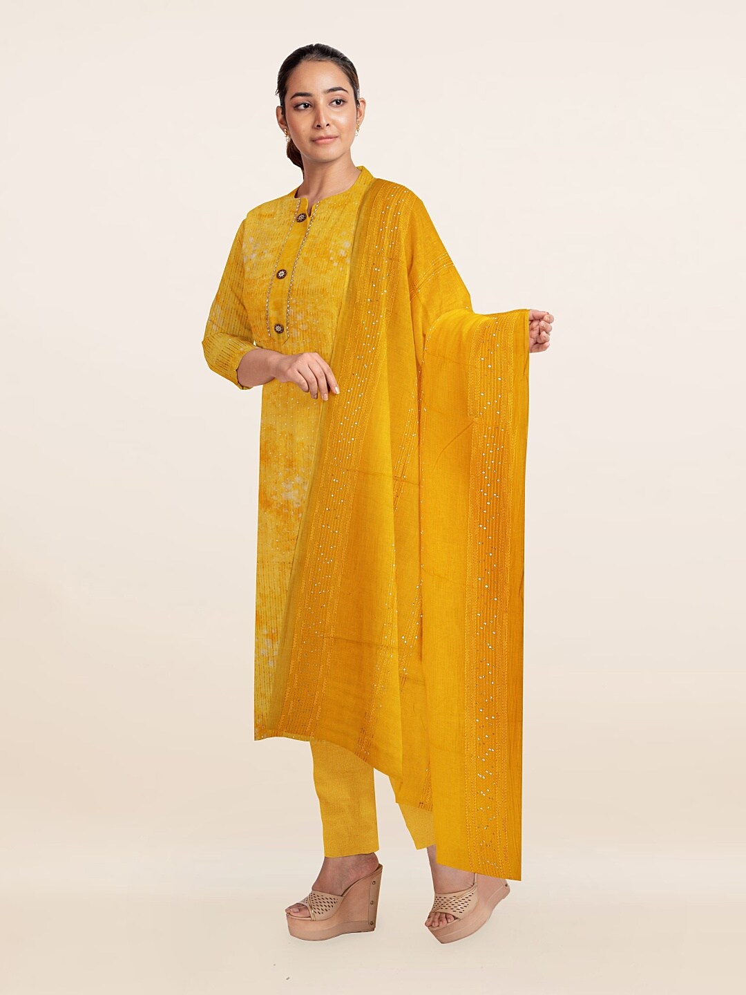 

Pothys Women Yellow & Cream-Coloured Printed Unstitched Dress Material