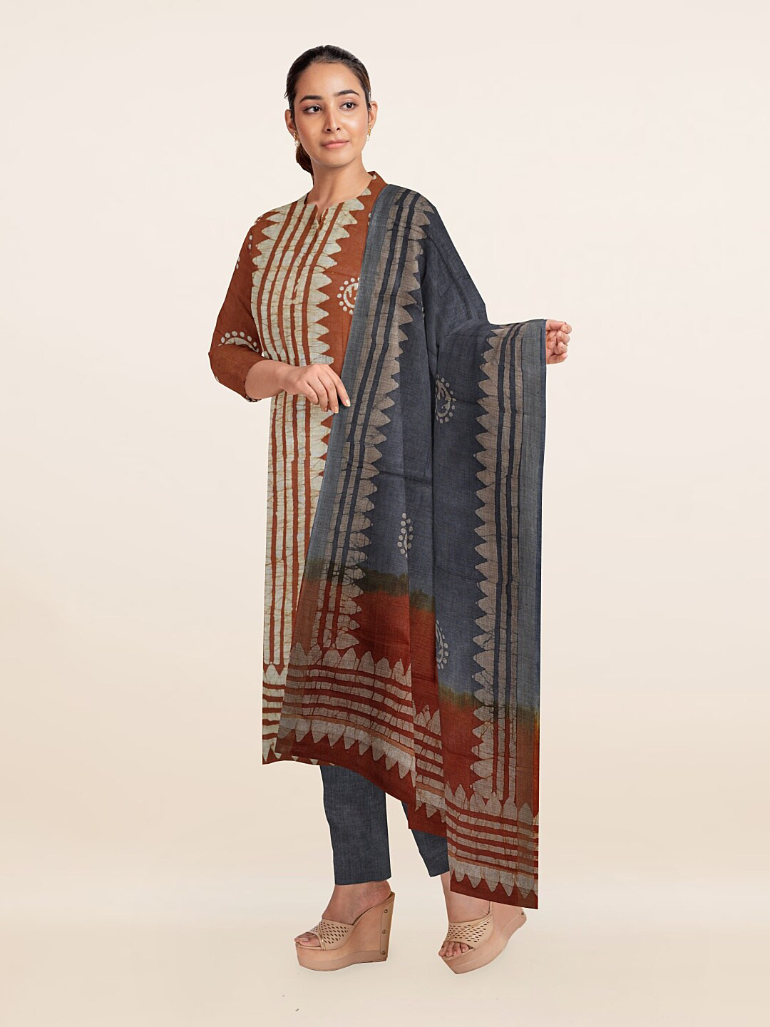

Pothys Rust & Grey Printed Unstitched Dress Material