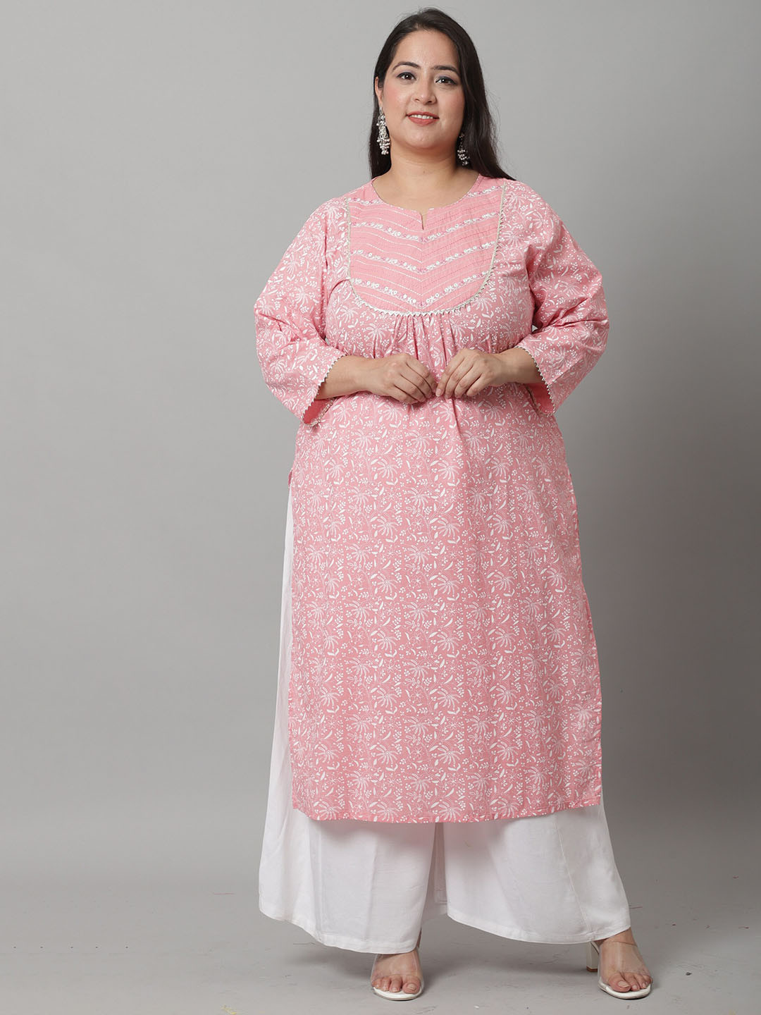 

Rajnandini Plus Size Floral Printed Cotton Kurta, Pink