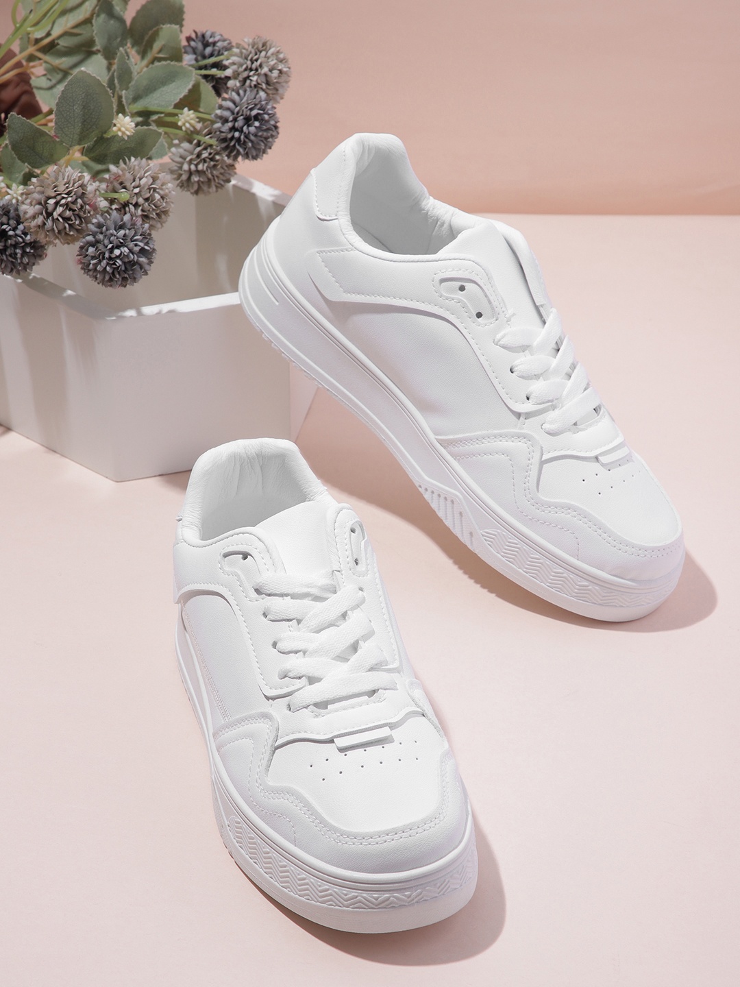 

DressBerry Women Sneakers, White