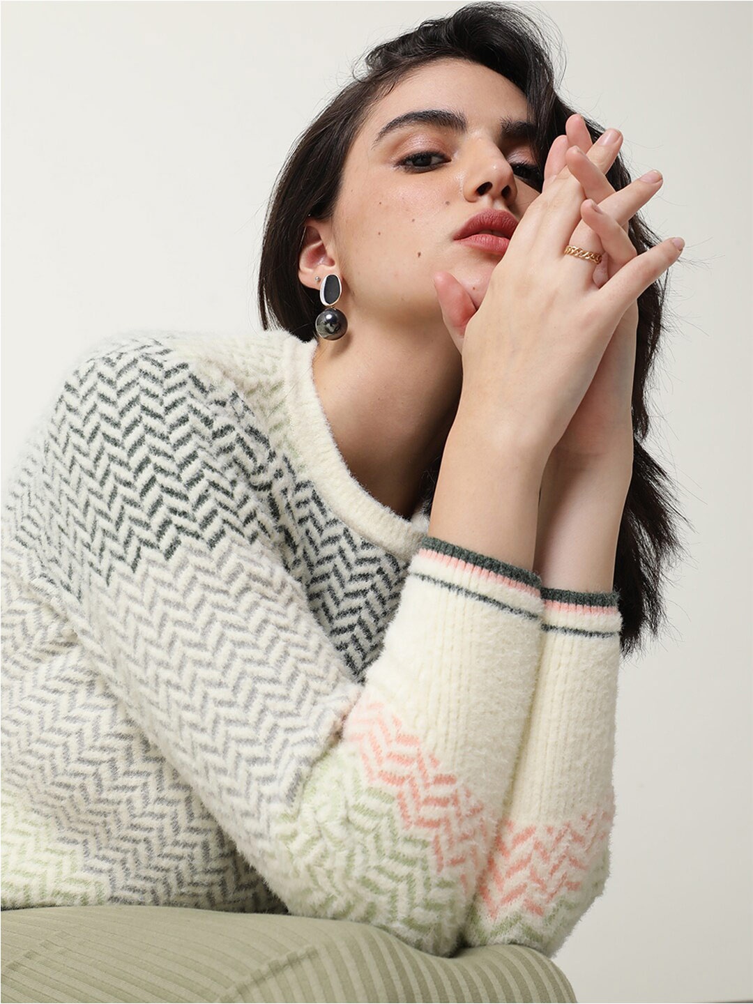 

RAREISM Women Off White & Grey Acrylic Cable Knit Pullover