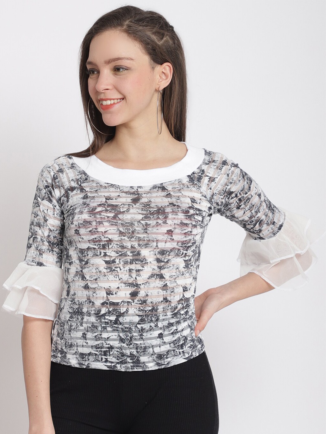 

The Mini NEEDLE Women Black & White Floral Print Top