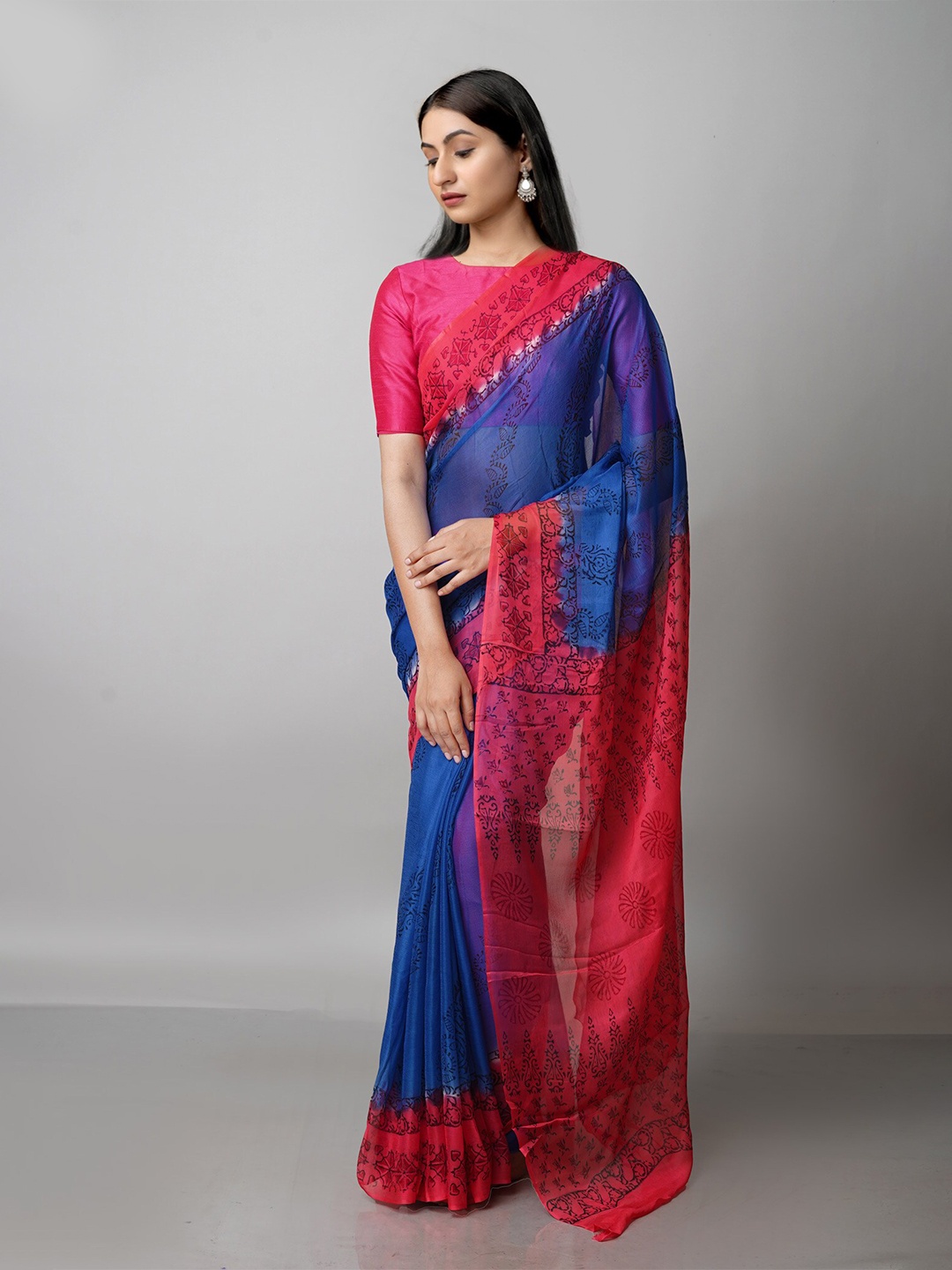 

Unnati Silks Blue & Pink Floral Block Print Saree