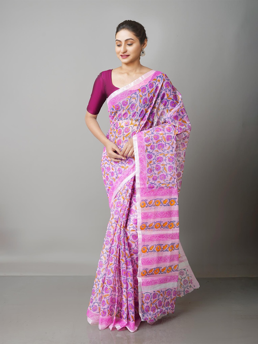 

Unnati Silks Pink & Silver-Toned Floral Pure Cotton Kota Saree