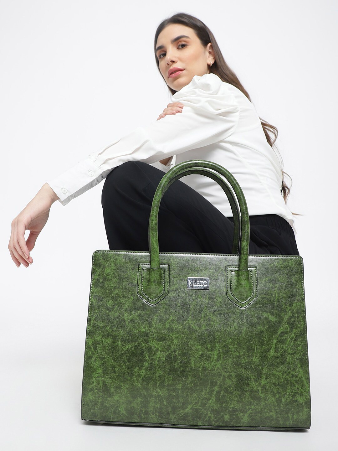 

KLEIO Women Printed Handheld Laptop Bag, Olive