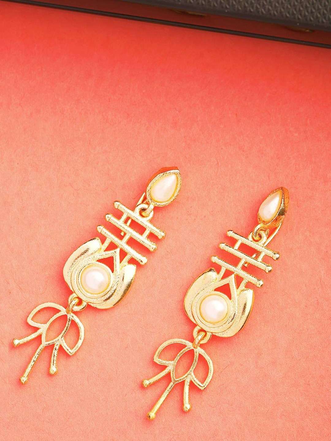 

Voylla Gold-Toned Contemporary Drop Earrings