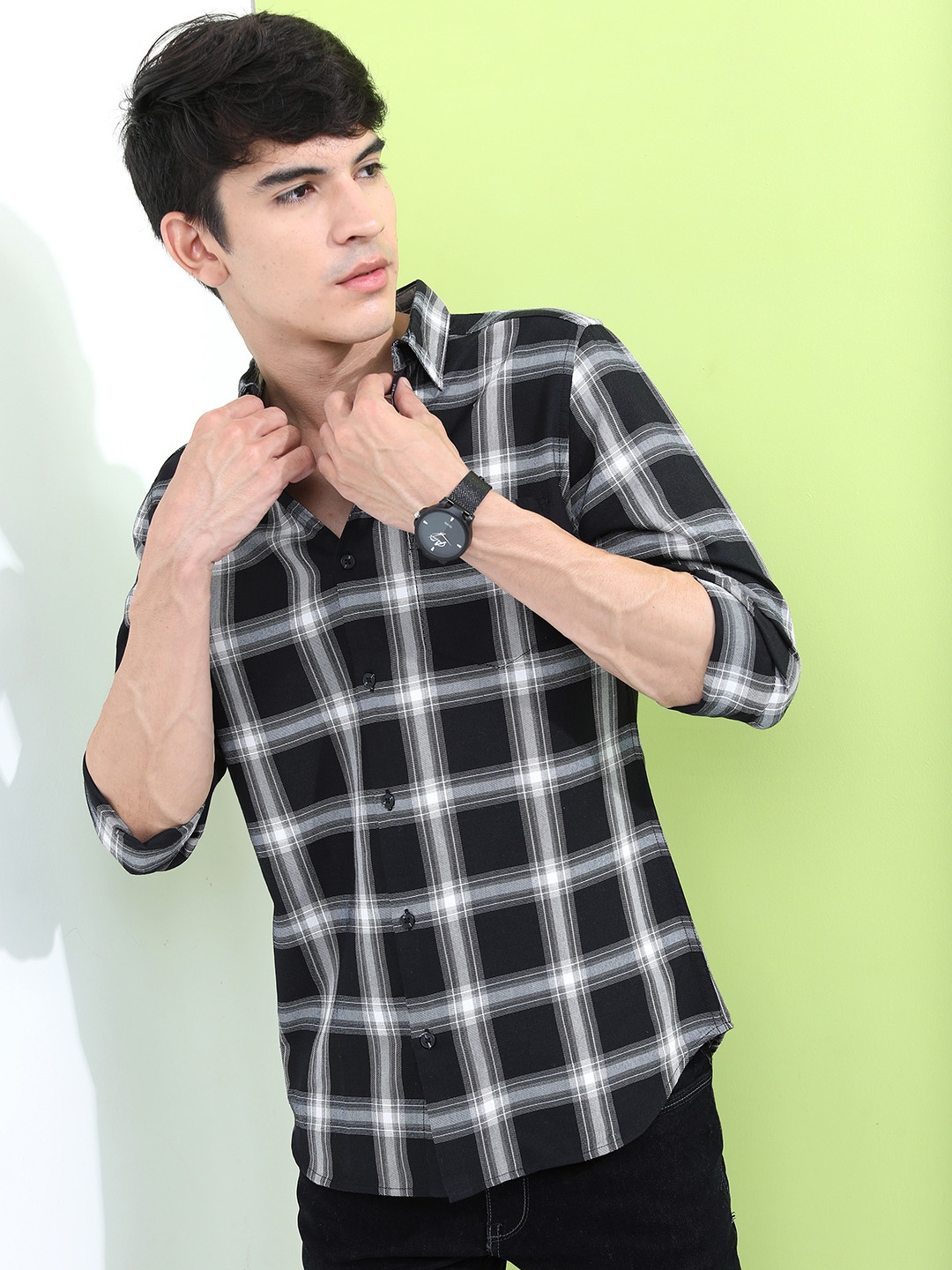 

HIGHLANDER Men Black Slim Fit Checked Casual Shirt