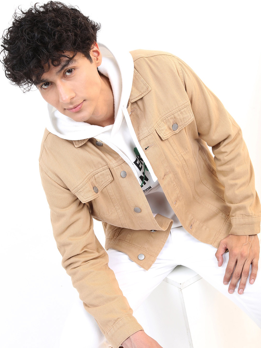 

KETCH Men Beige Washed Denim Jacket
