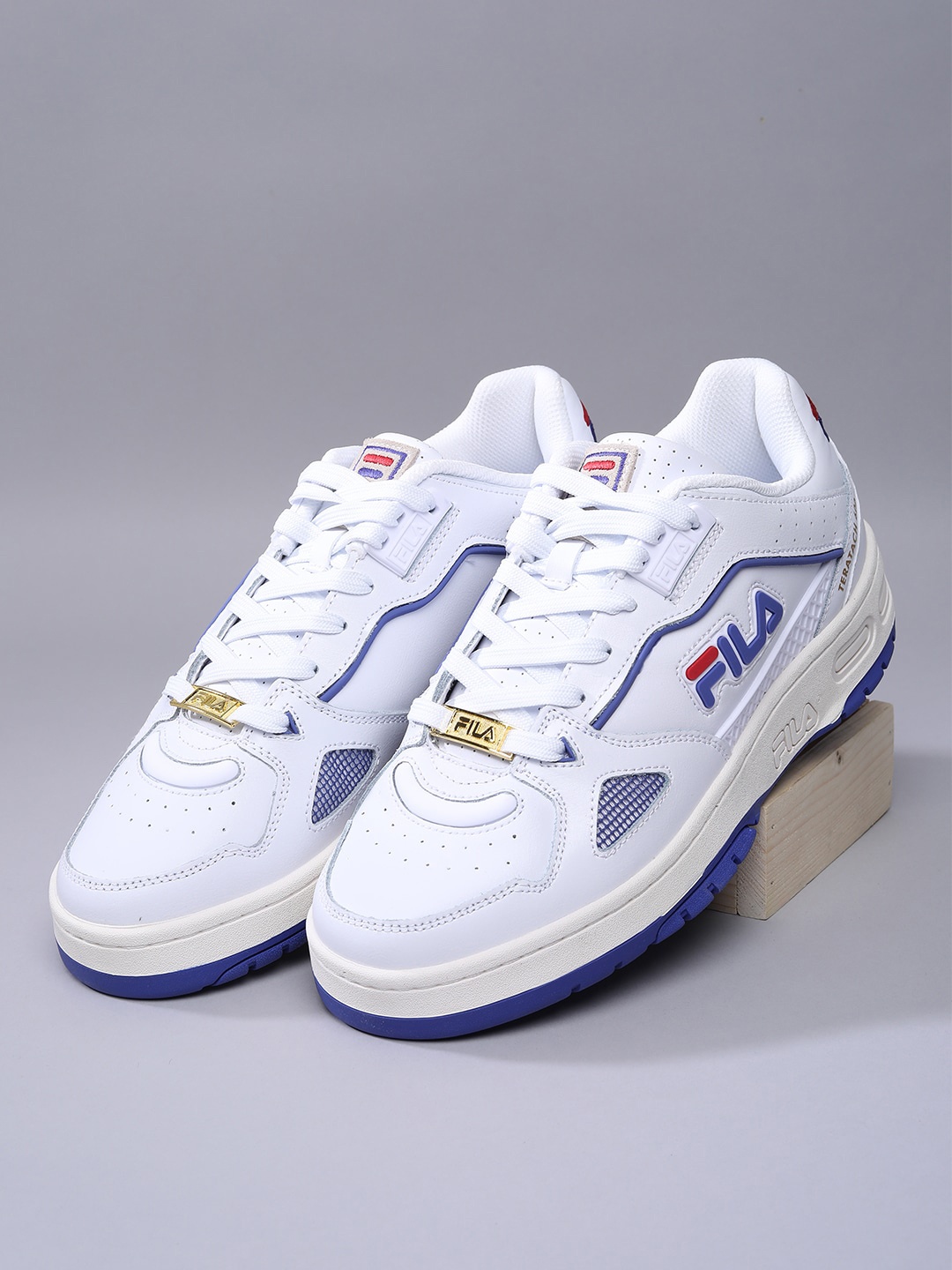 

FILA Men White Lace Ups Teratach 600 Sneakers