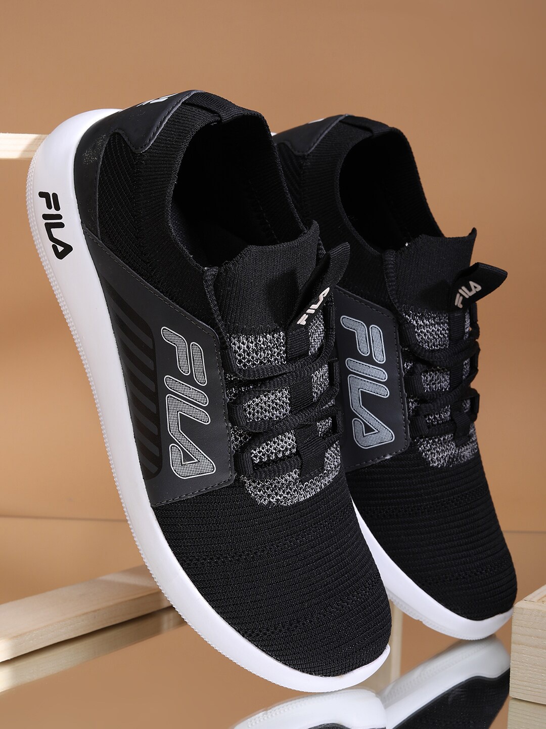 

FILA Men Black Lace Ups Sneakers