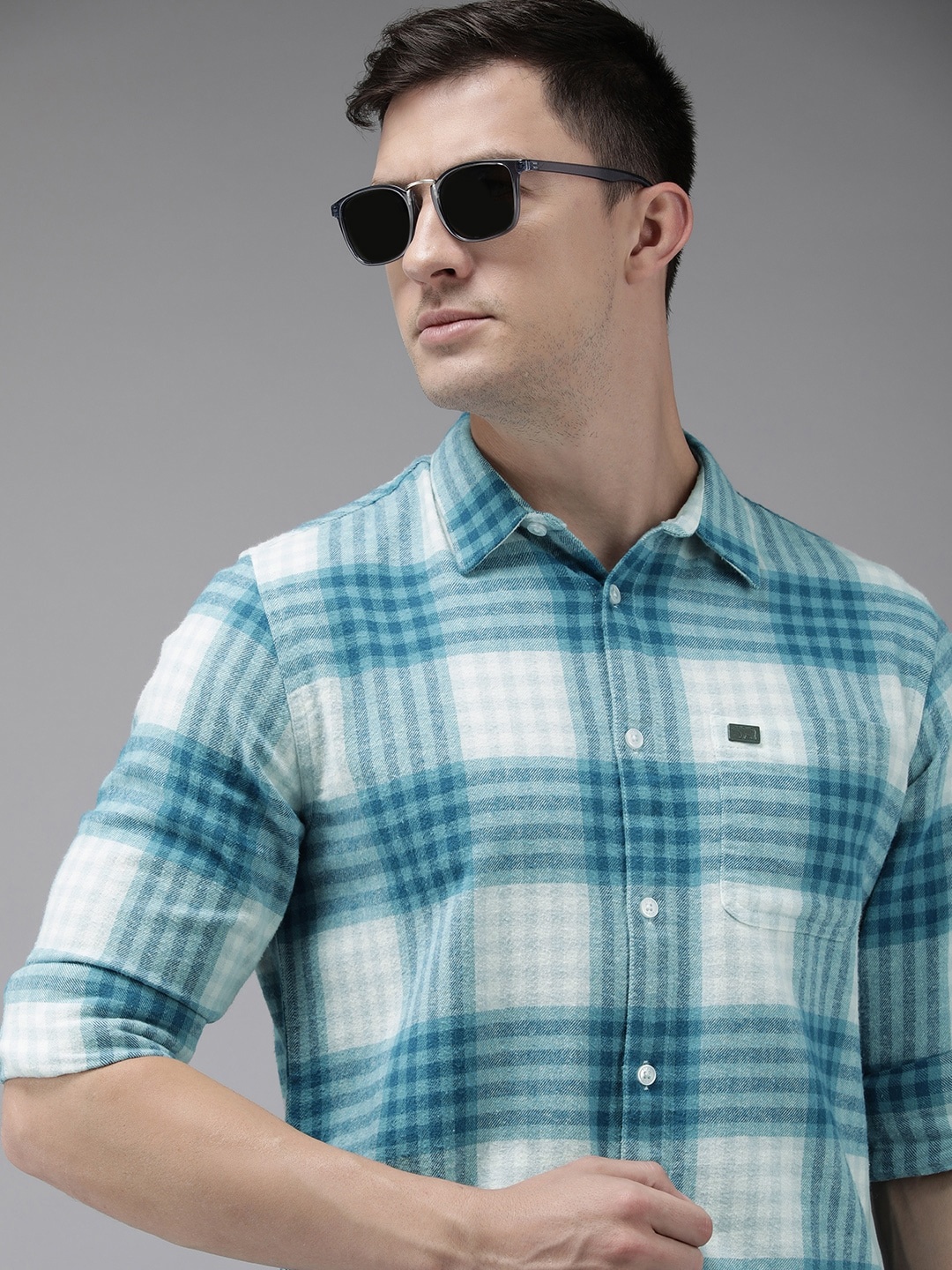 

THE BEAR HOUSE Men Blue & White Pure Cotton Slim Fit Tartan Checks Checked Casual Shirt