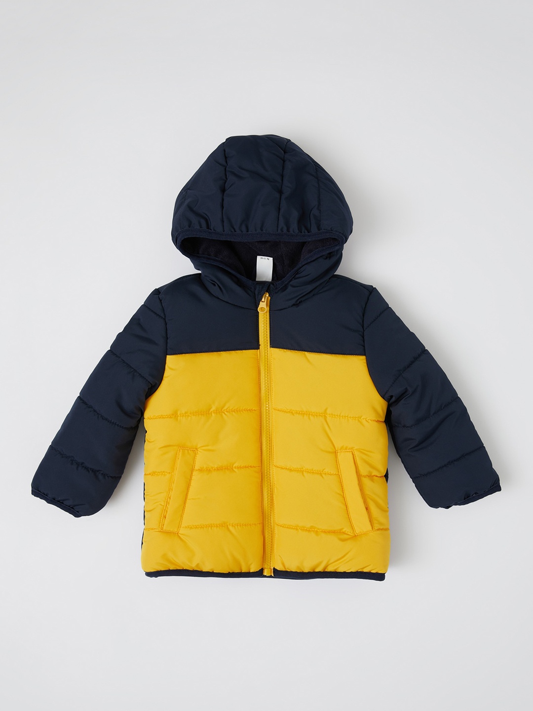 

DeFacto Boys Navy Blue Yellow Colourblocked Hooded Puffer Jacket