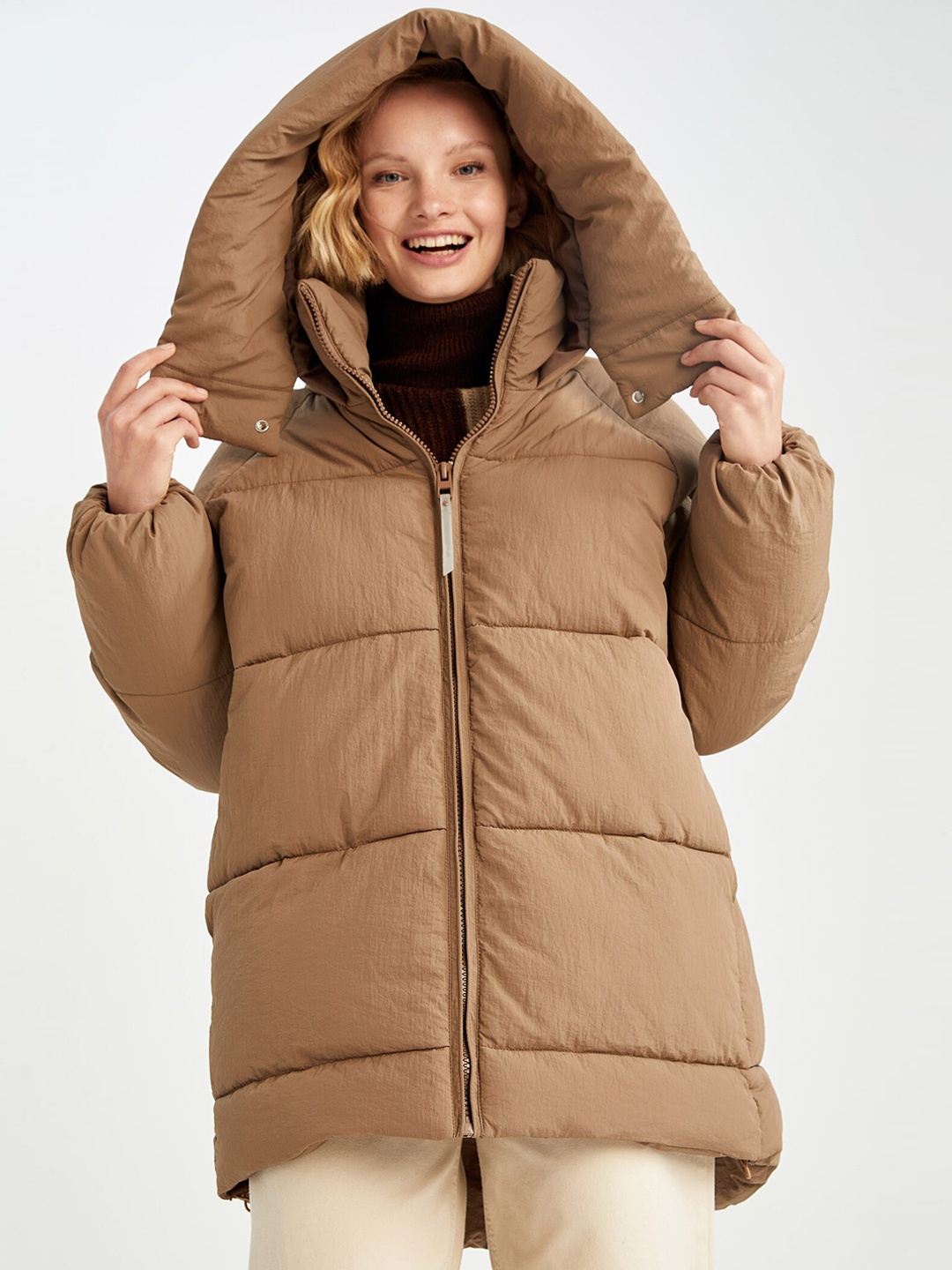 

DeFacto Women Camel Brown Solid Longline Puffer Jacket