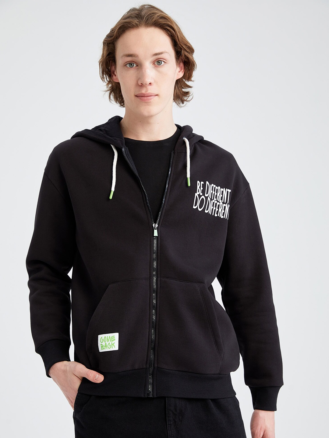 

DeFacto Men Black & White Cotton Typography Printed