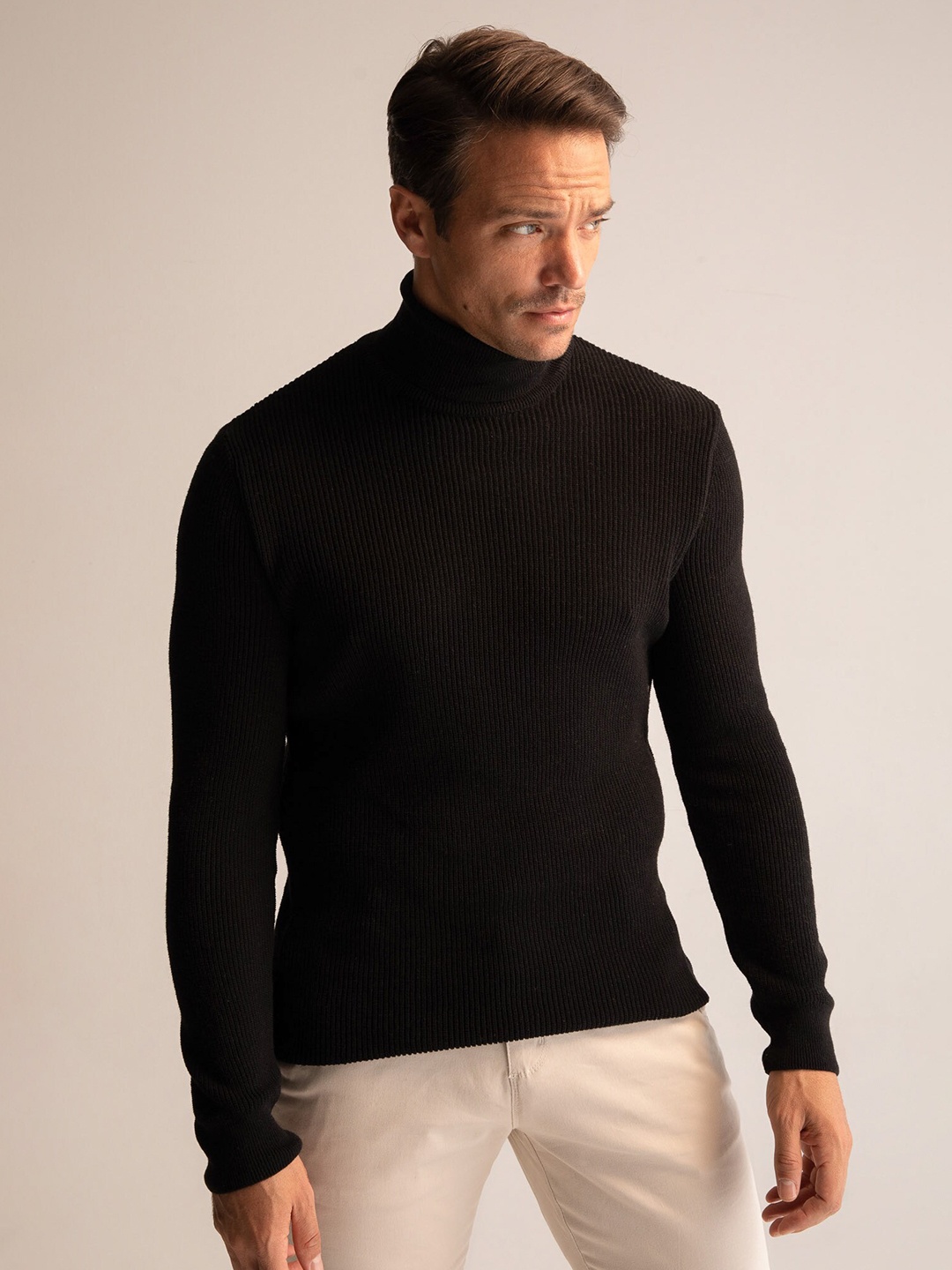 

DeFacto Men Black Ribbed Pullover