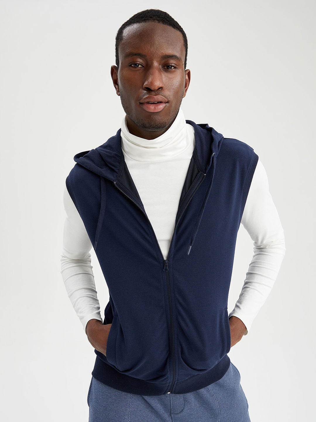 

DeFacto Men Navy Blue Hooded Cardigan