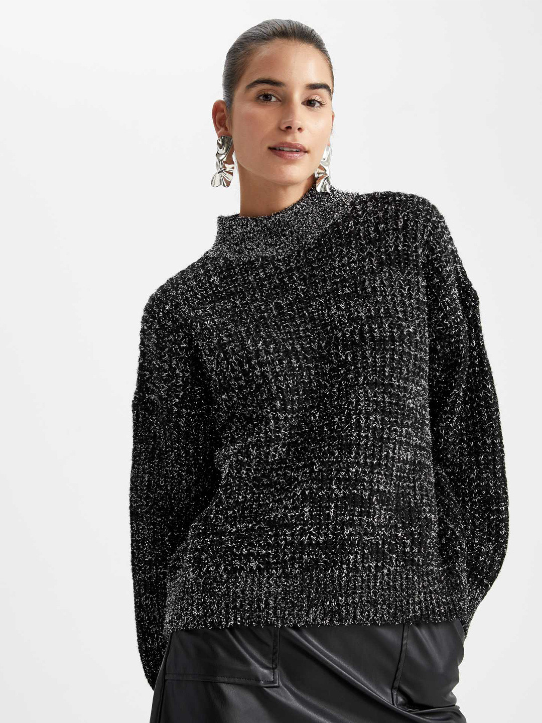 

DeFacto Women Black & Silver-Toned Longline Pullover
