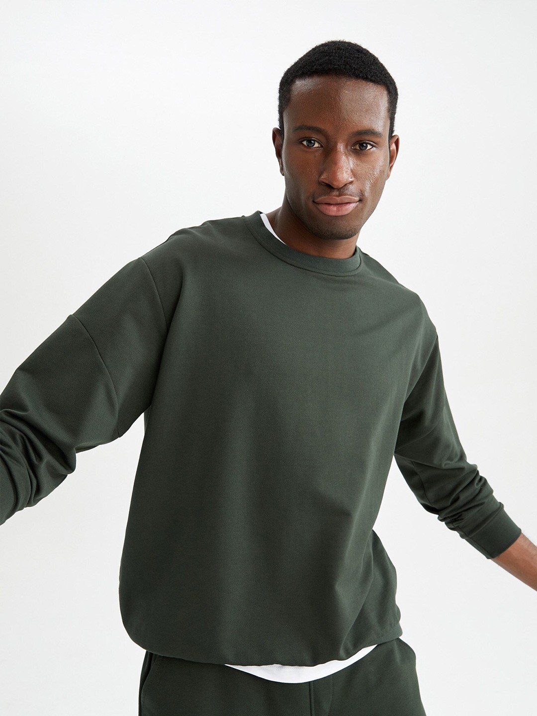 

DeFacto Round Neck Pullover Sweatshirt, Khaki