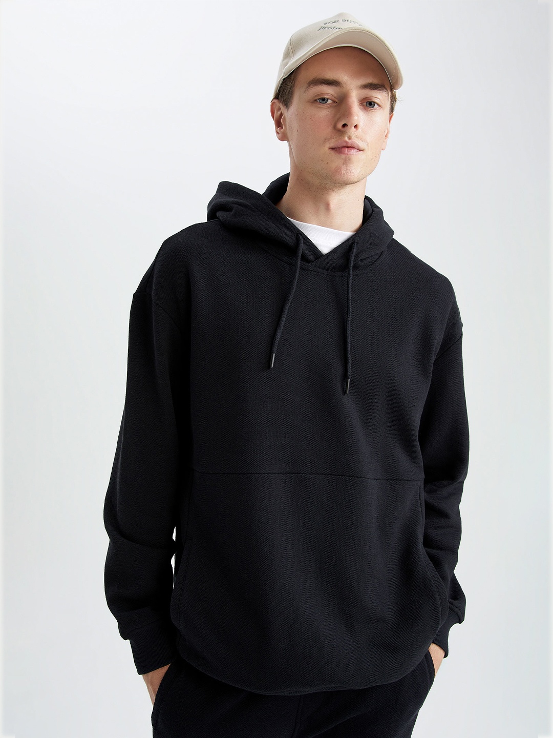 

DeFacto Hooded Pullover Sweatshirt, Black