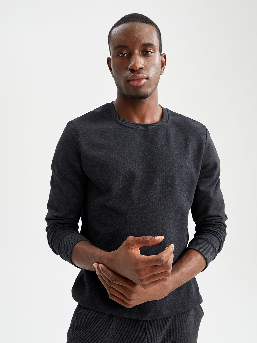

DeFacto Men Round Neck Sweatshirt, Grey