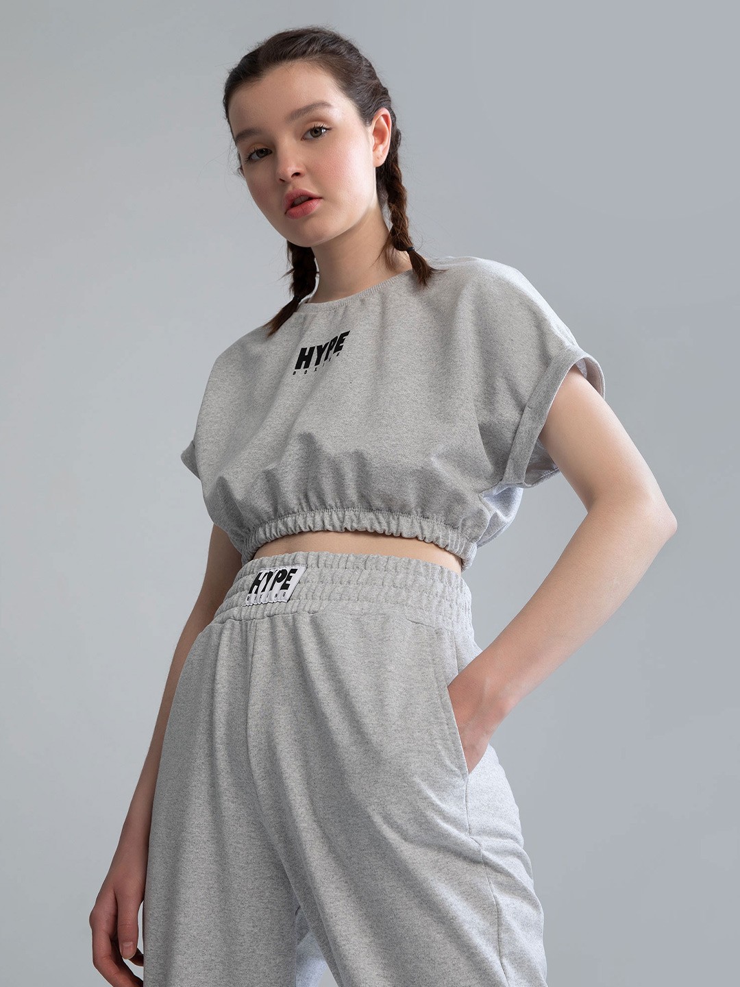 

DeFacto Grey Extended Sleeves Cinched Waist Crop Top