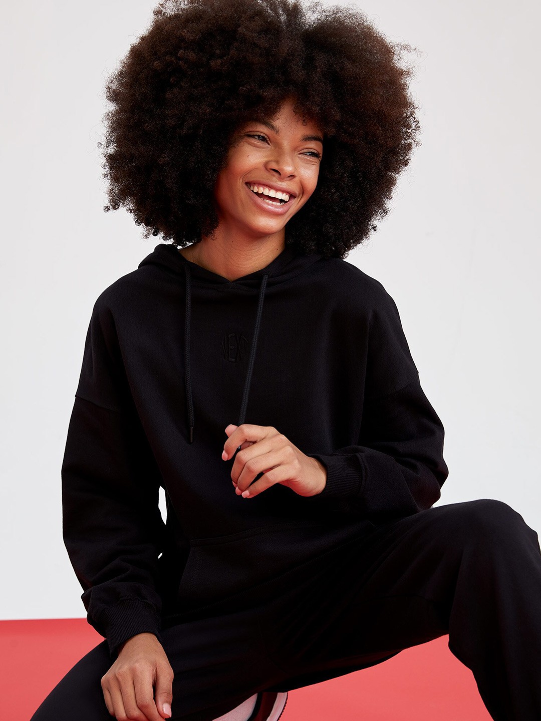 

DeFacto Women Black Hooded Cotton Sweatshirt