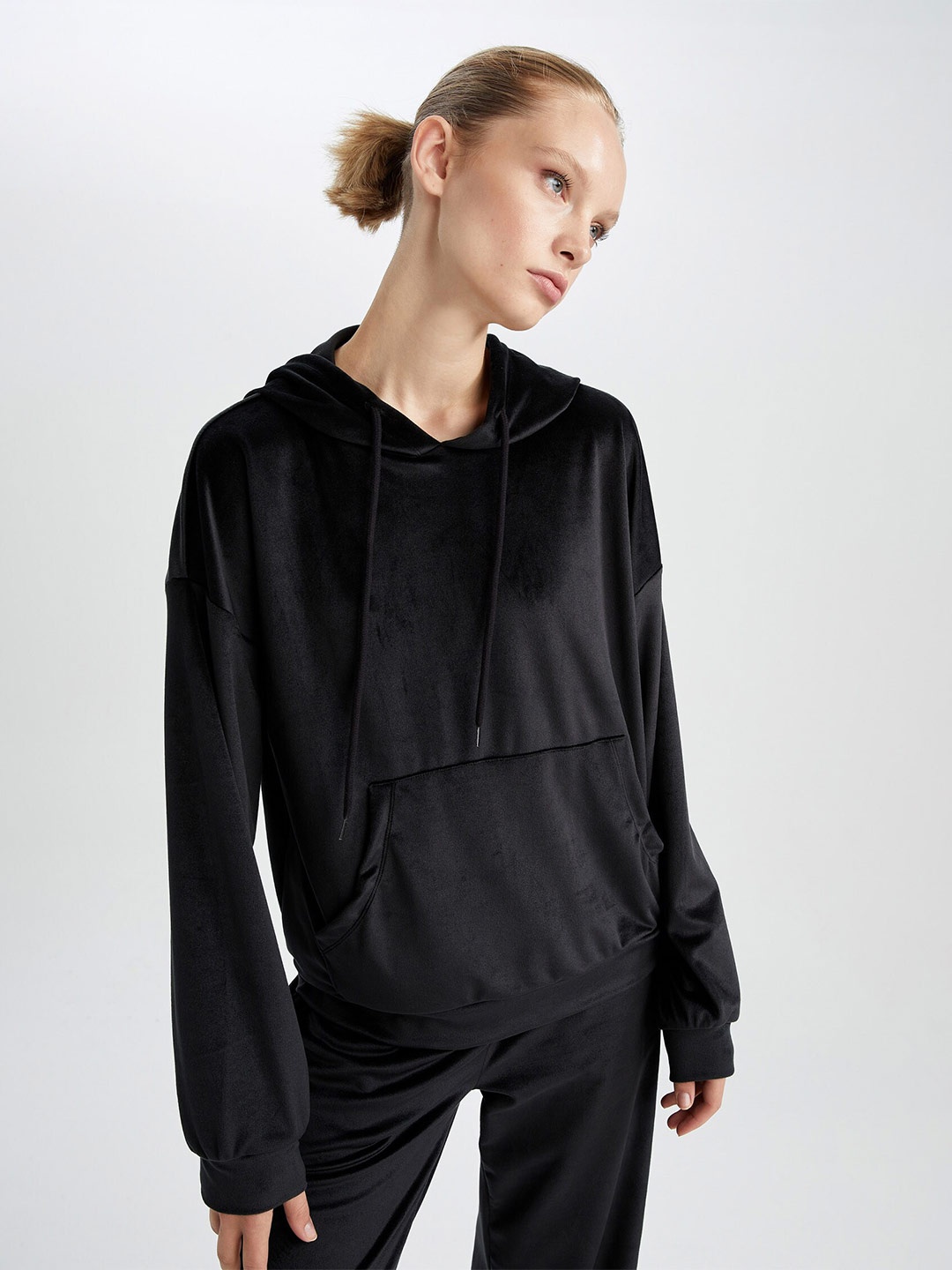 

DeFacto Women Black Hooded Sweatshirt