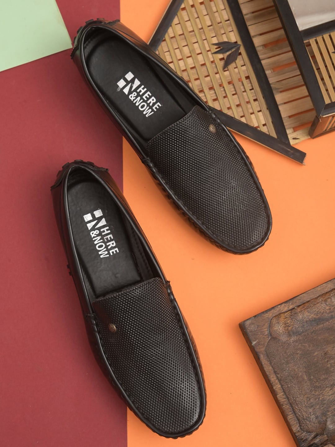 

HERE&NOW Men Black Textured Faux Leather Loafers