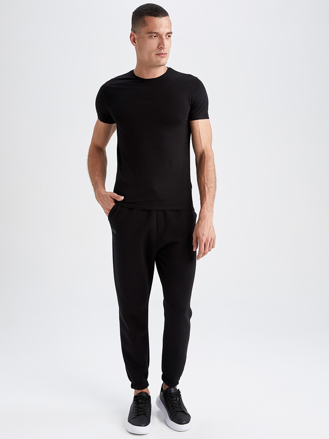 

DeFacto Men Casual Joggers, Black