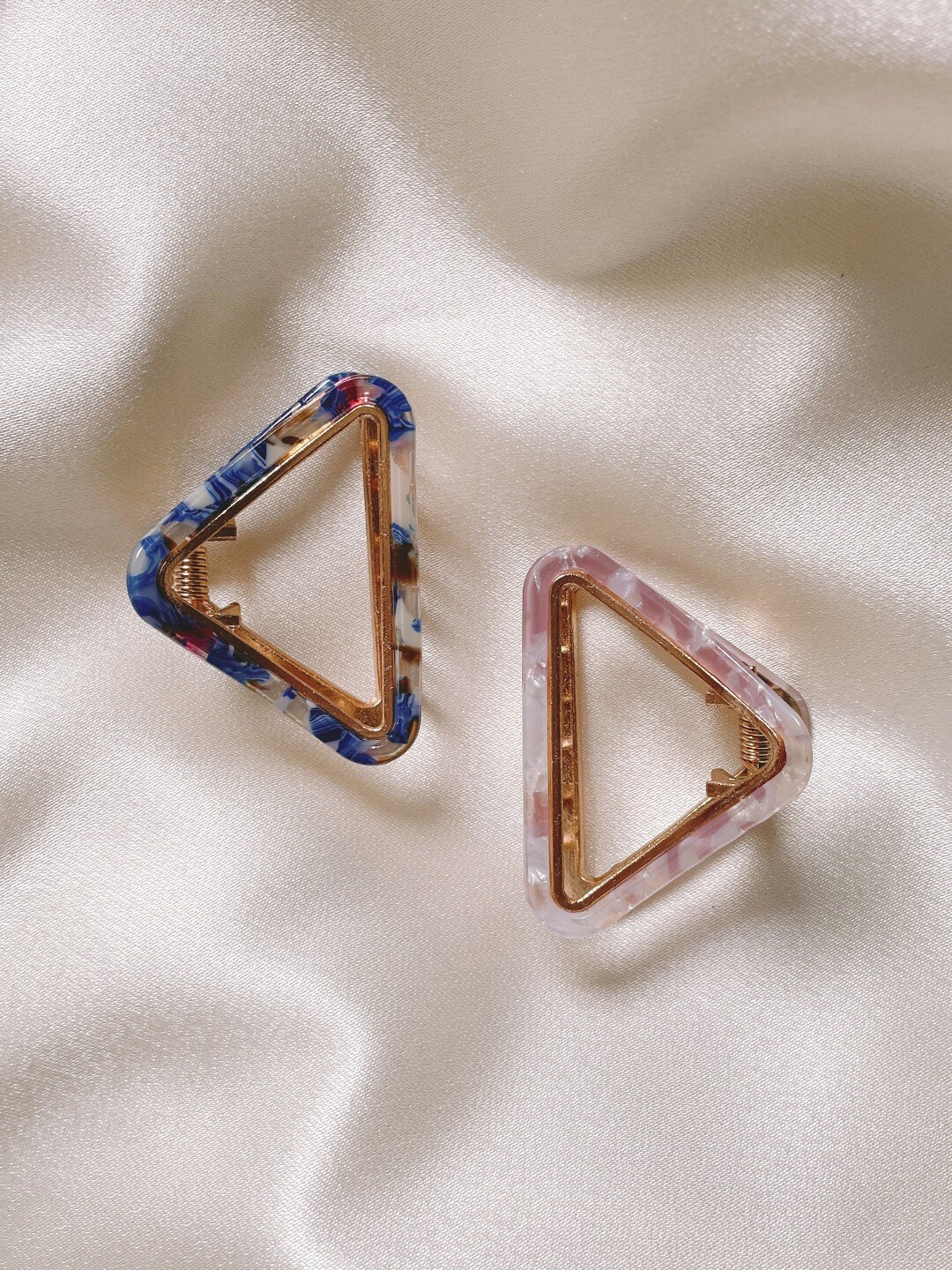 

Mueras Women Gold-Toned & Blue Set Of 2 Claw Clip