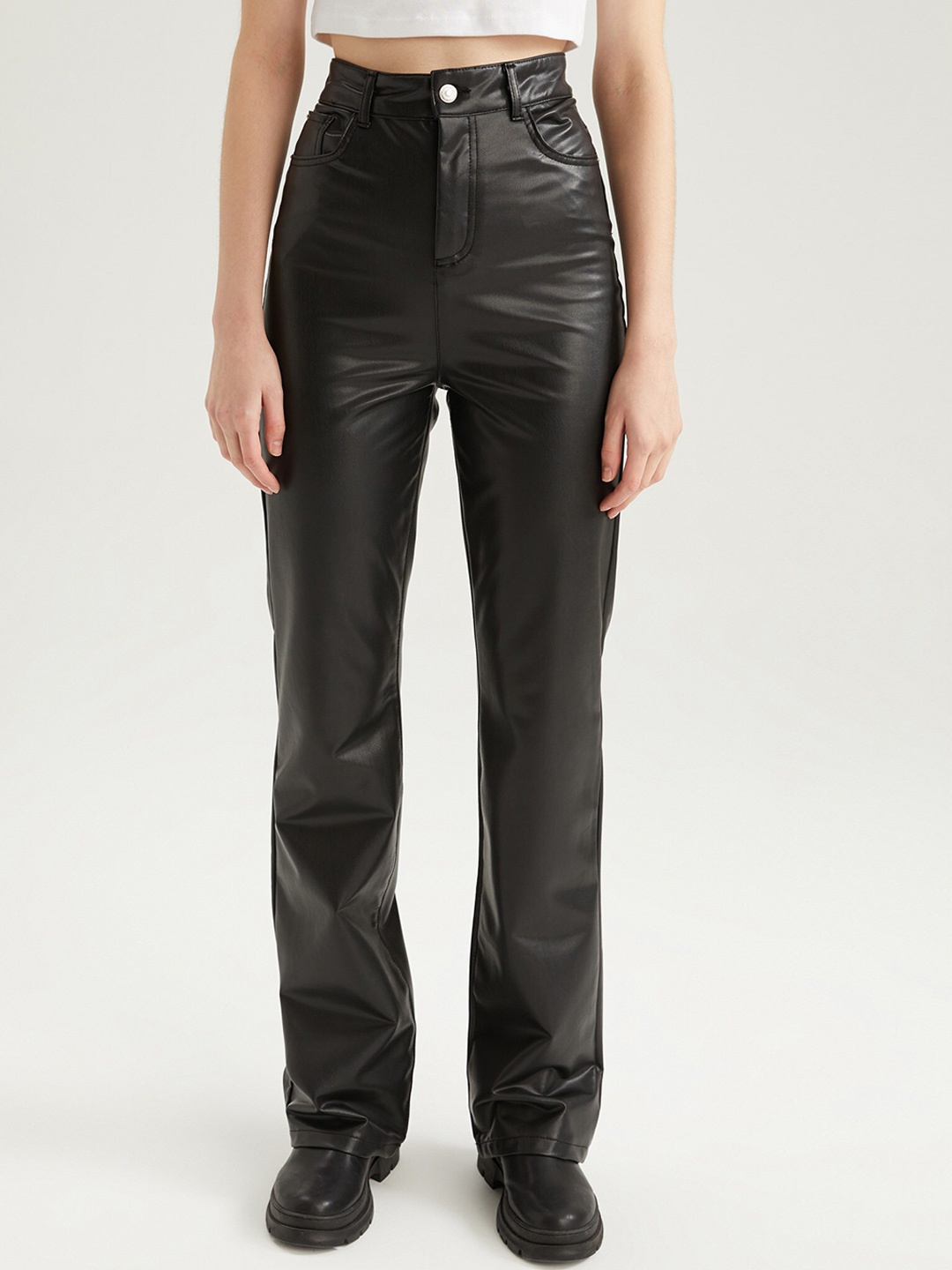 

DeFacto Women Black Trousers