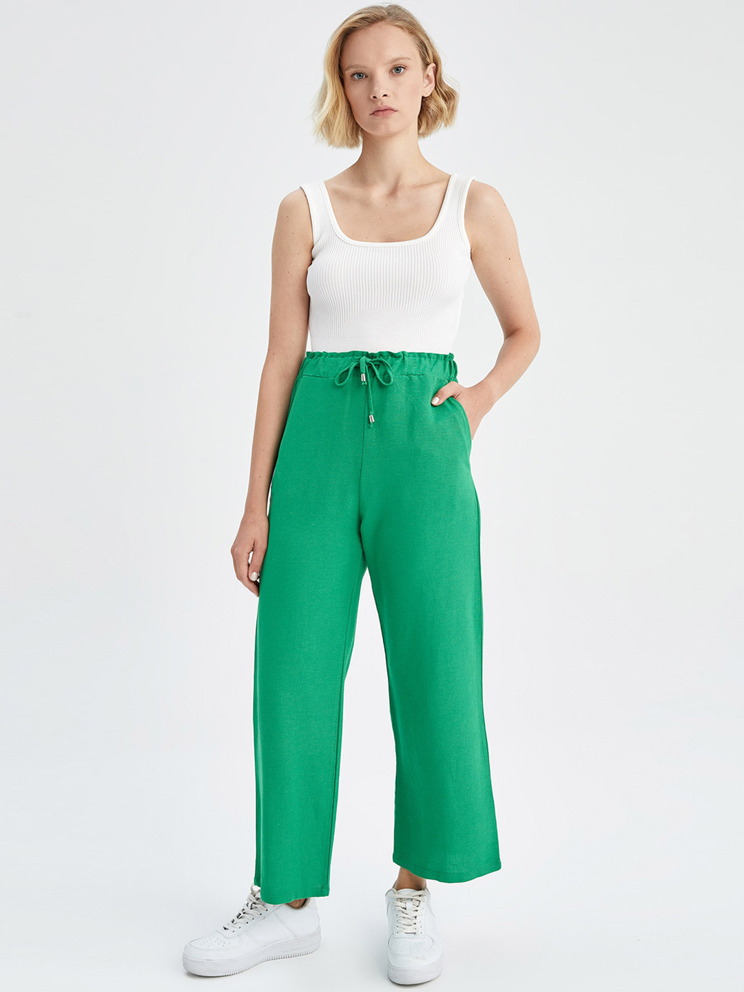 

DeFacto Women Green Trousers
