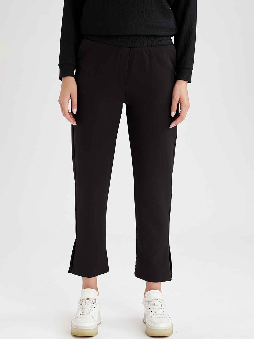 

DeFacto Women Black Solid Trousers