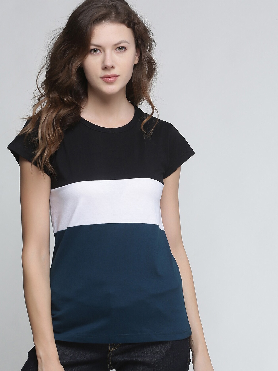 

Trends Tower Women Black & White Colourblocked Pure Cotton T-shirt