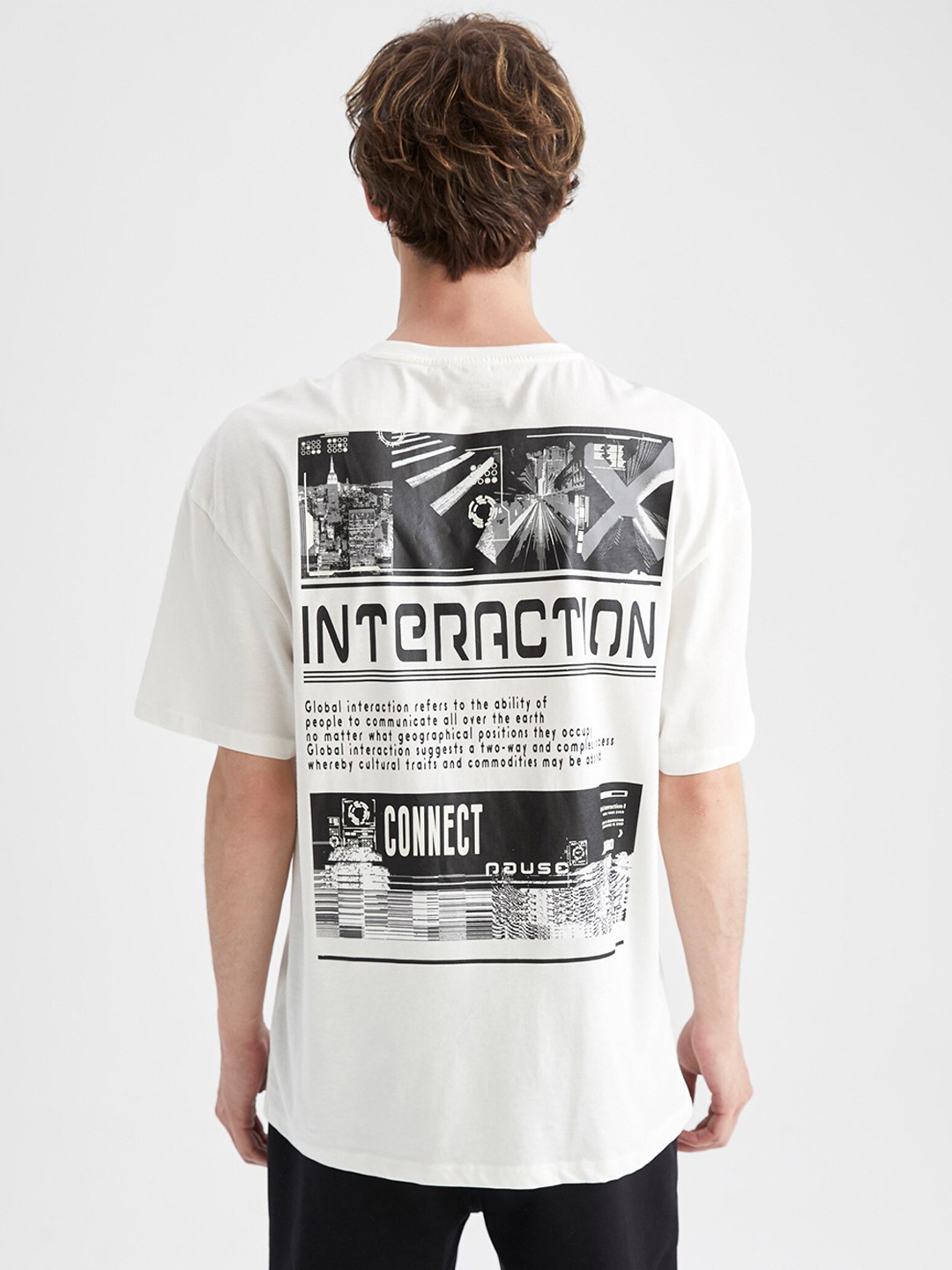 

DeFacto Men White Typography Printed Pure Cotton T-shirt