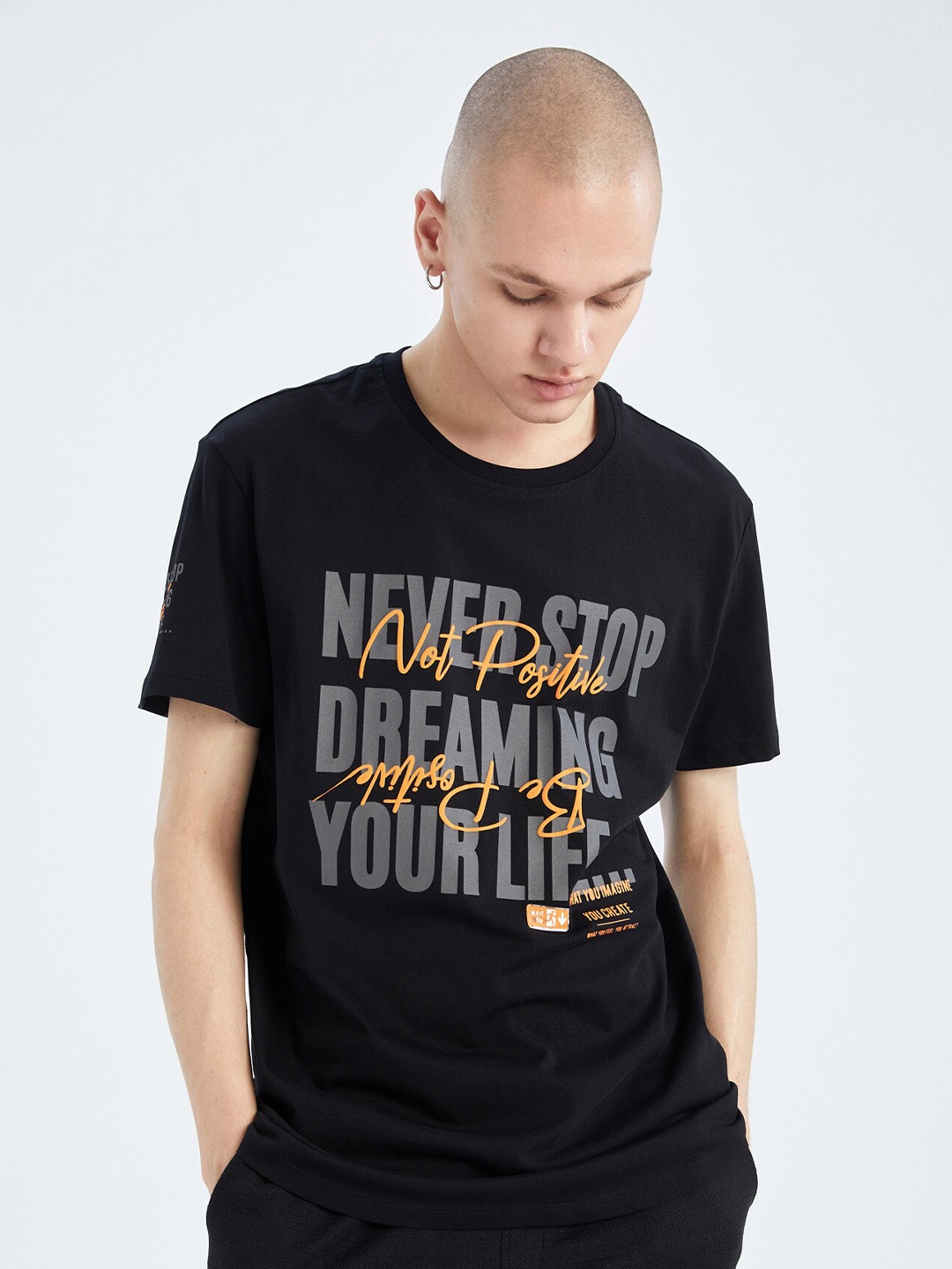 

DeFacto Men Black Typography Printed Pure Cotton T-shirt