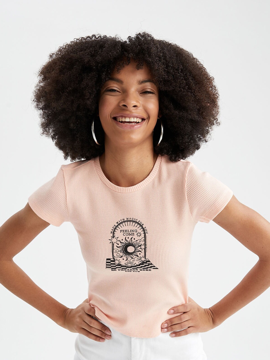 

DeFacto Women Peach Graphic Printed Pure Cotton T-shirt