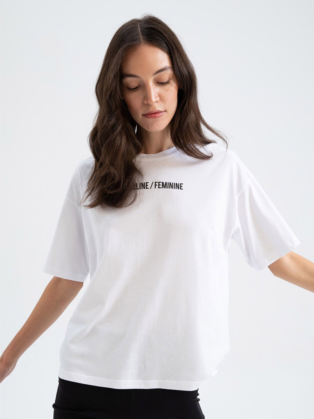 

DeFacto Women White V-Neck Drop-Shoulder Sleeves T-shirt