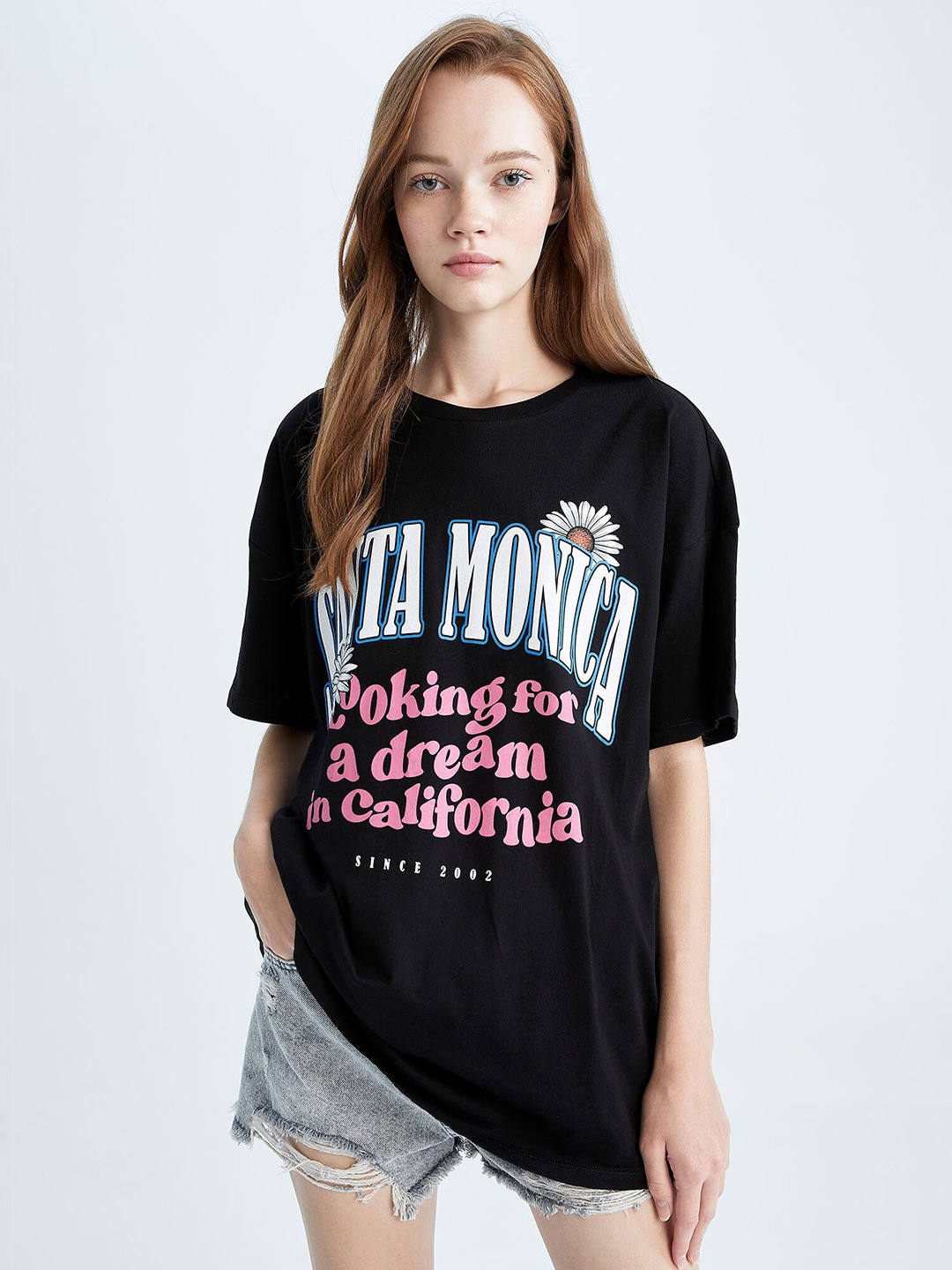 

DeFacto Women Black Typography Printed Drop-Shoulder Sleeves T-shirt