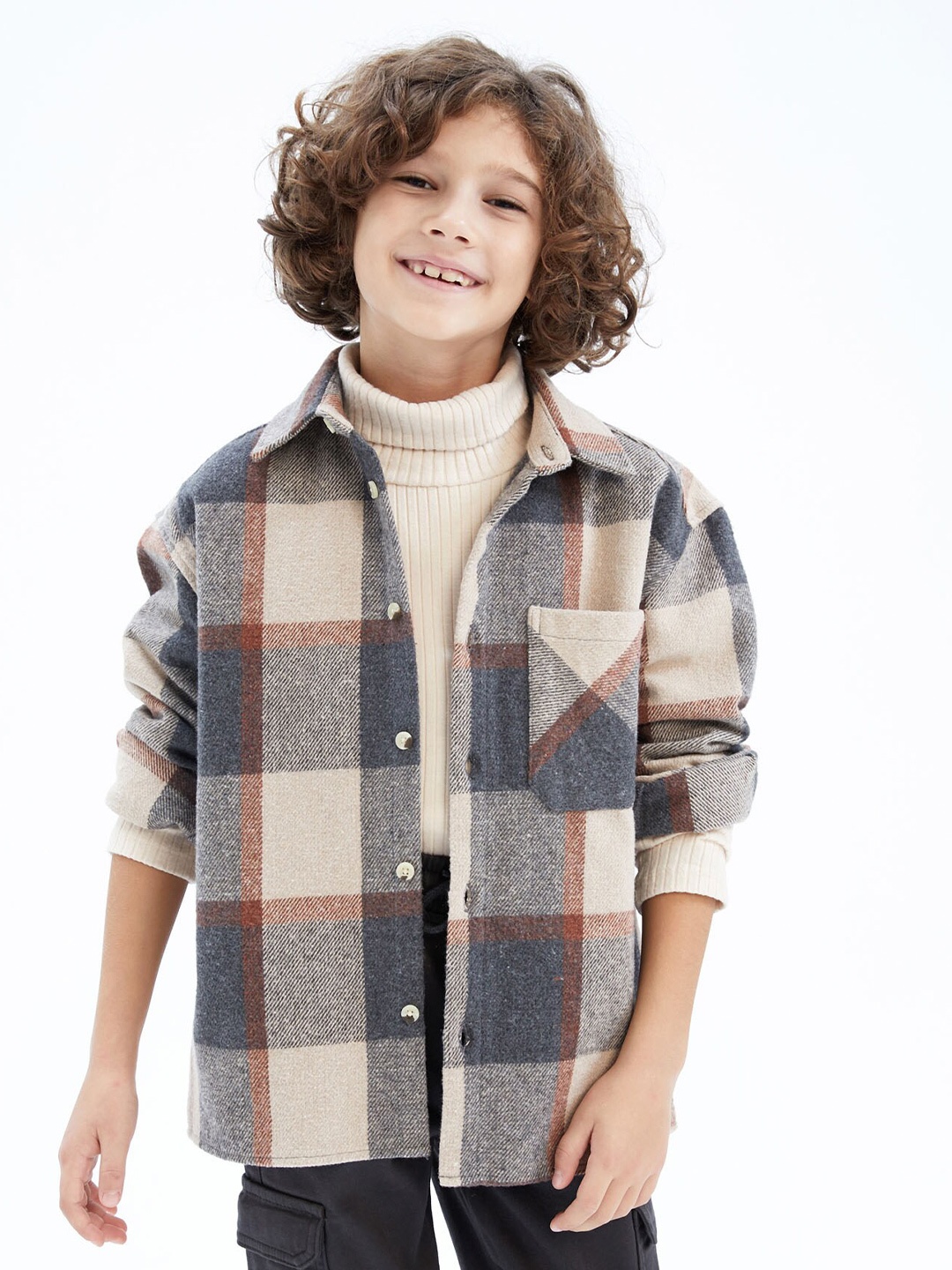 

DeFacto Boys Printed Checked Casual Shirt, Beige