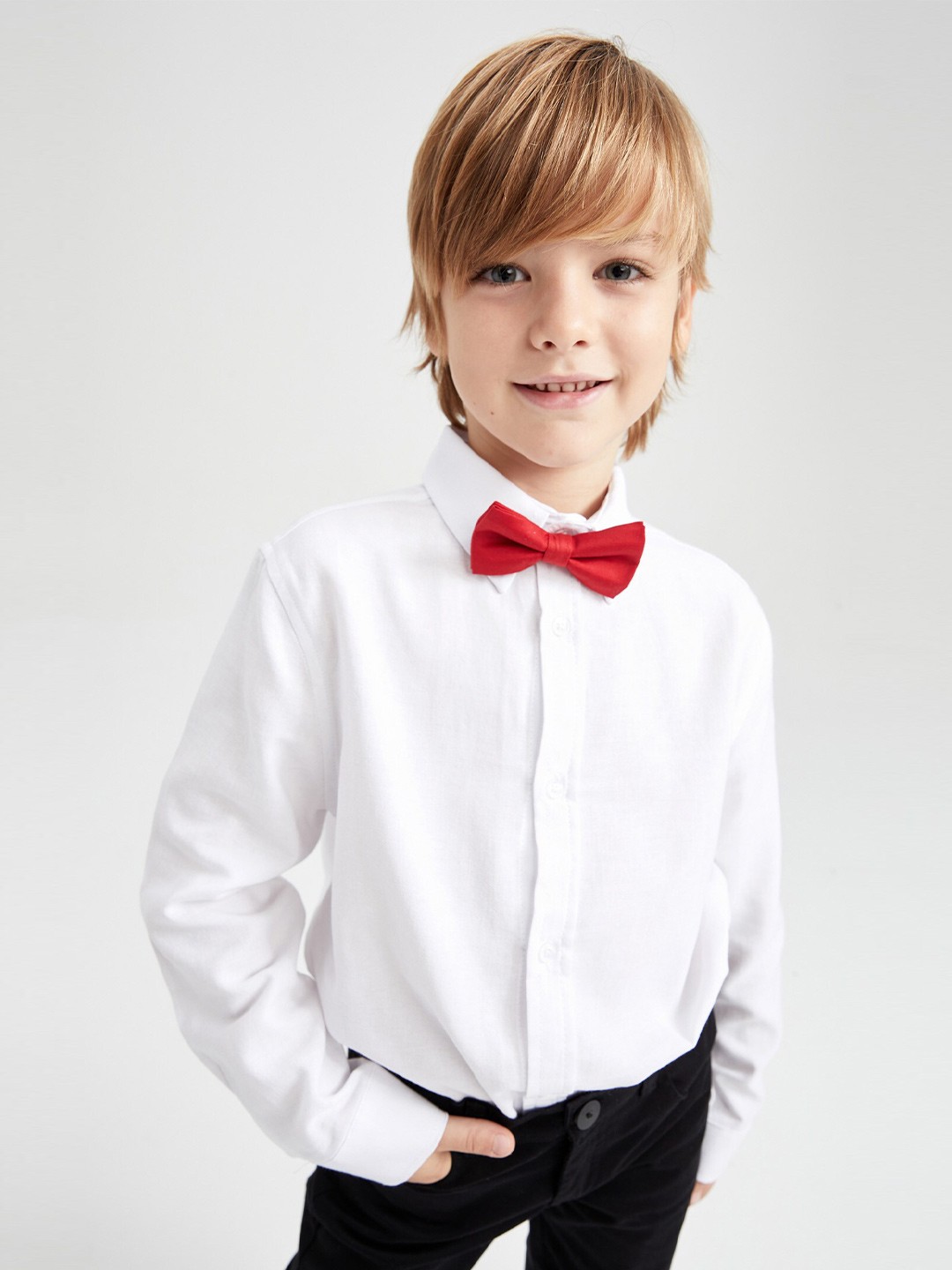 

DeFacto Kids Boys White Casual Cotton Shirt