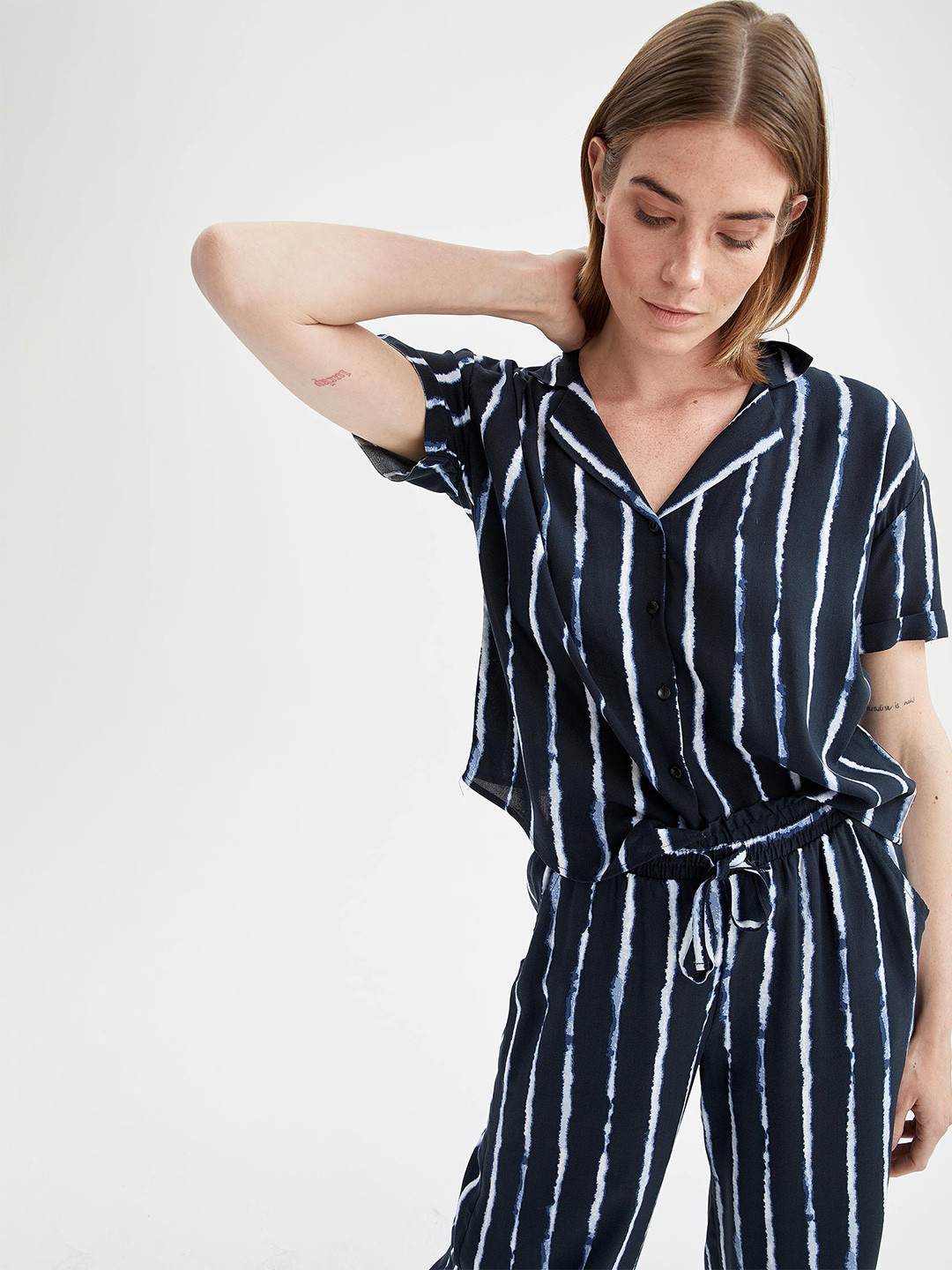 

DeFacto Women Striped Casual Shirt, Navy blue