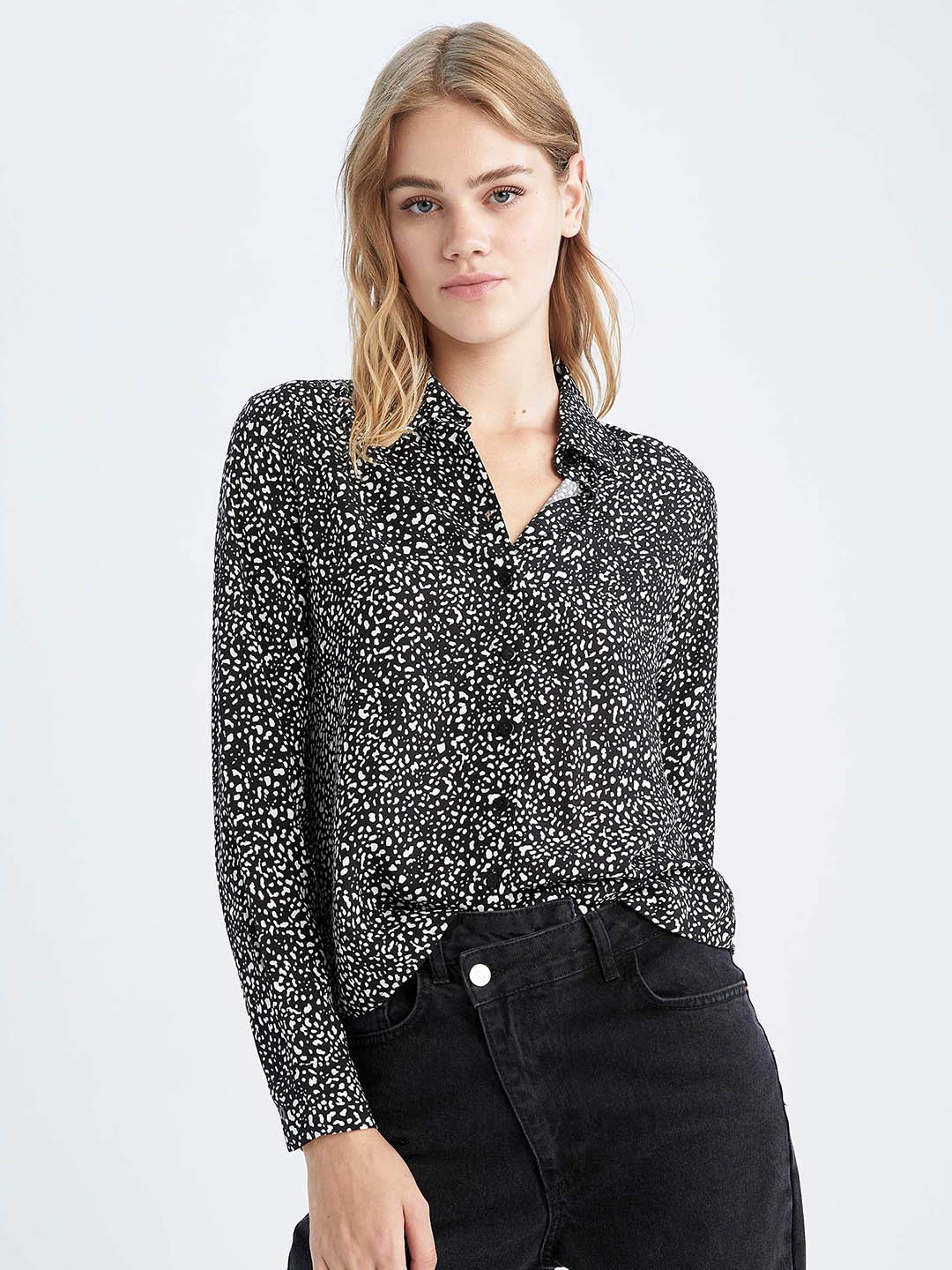 

DeFacto Women Black Animal Printed Casual Shirt