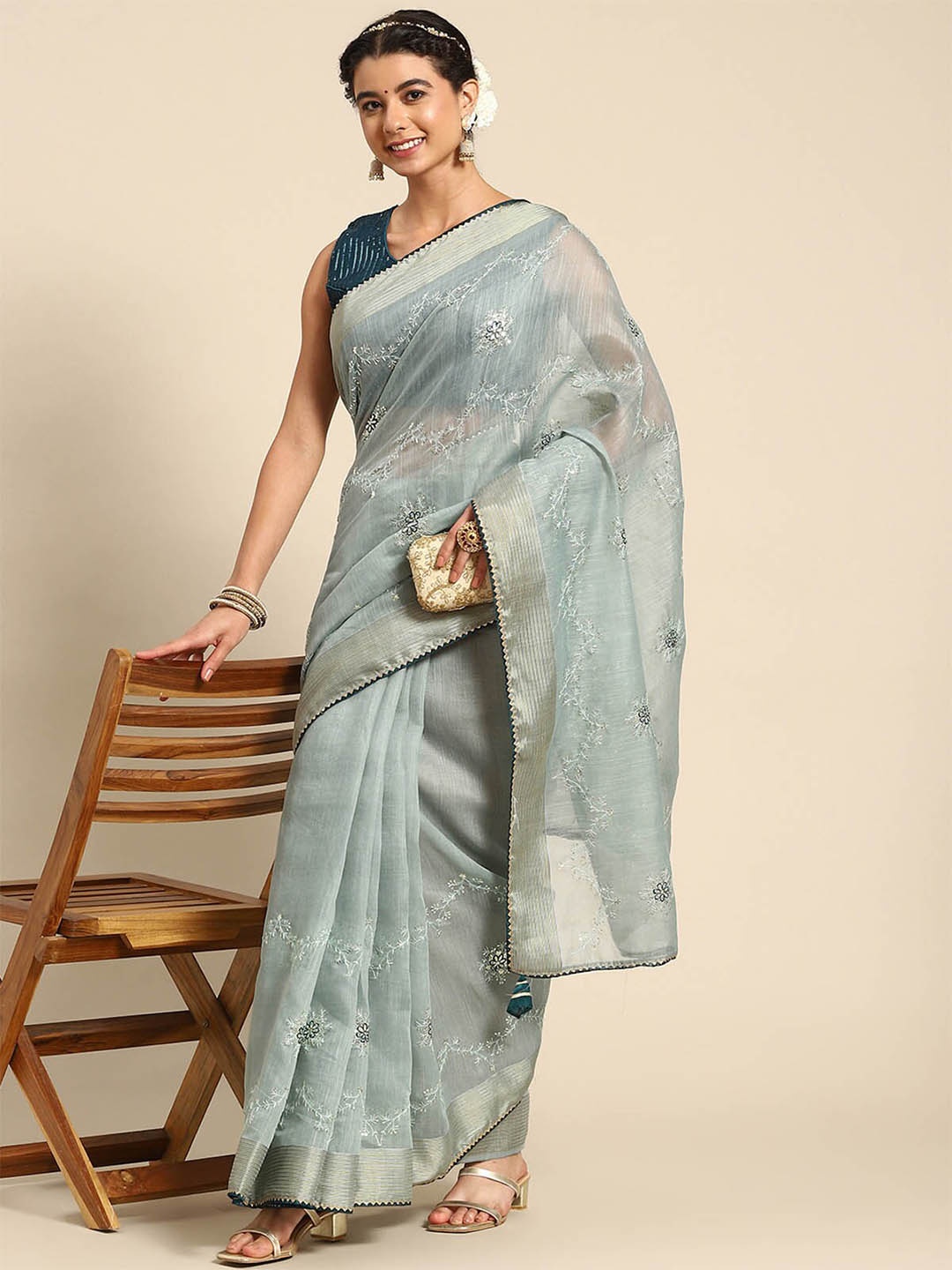 

ODETTE Blue & Silver-Toned Floral Embroidered Sequinned Saree