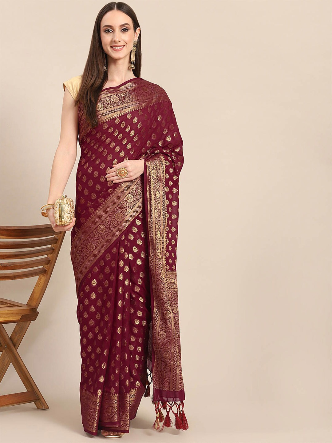 

ODETTE Maroon & Gold-Toned Woven Design Zari Saree