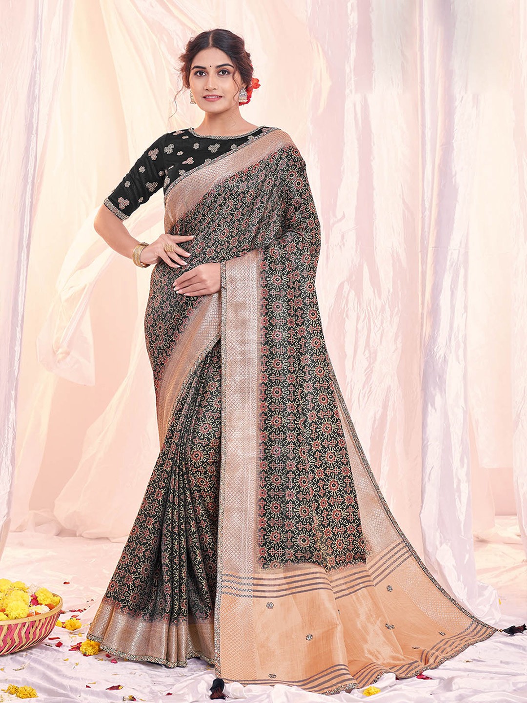 

ODETTE Black & Beige Ethnic Motifs Silk Blend Saree